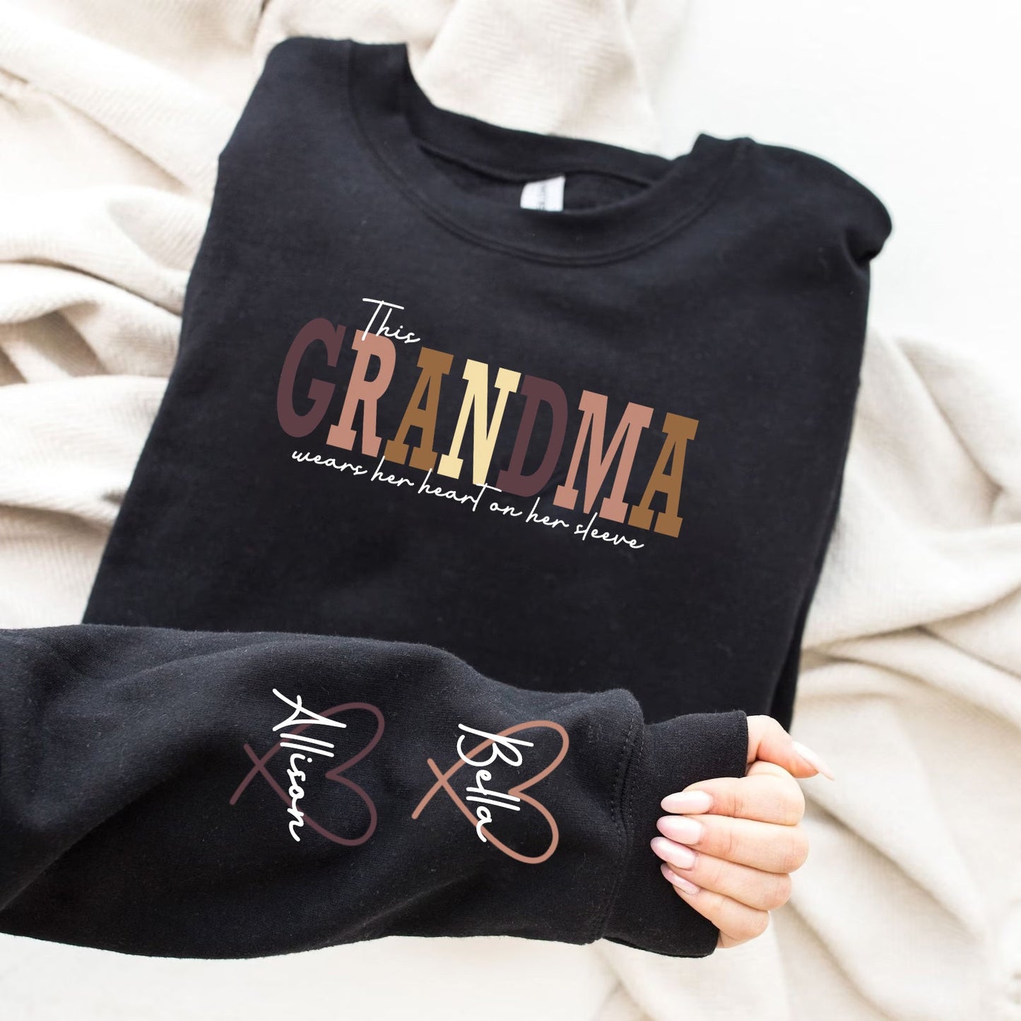 50% OFFđ„Personalized Mama Wears Her Heart On Her Sleeve Sweatshirt